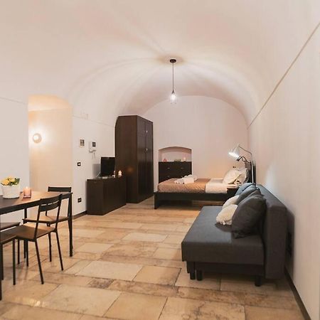 Trani -Suite ❉Marmor - Elegante Casa Storica ❉ Exterior photo